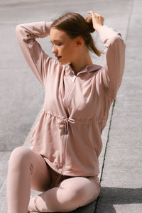 Supercomfort jas met ritssluiting Shenseea